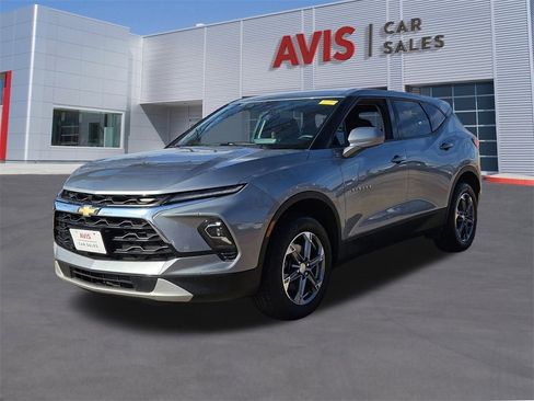 Used 2024 Chevrolet Blazer LT image 1