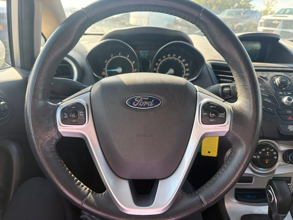 Used 2014 Ford Fiesta SE FWD image 9