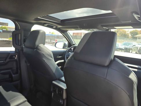 New 2026 Toyota 4Runner Limited AWD/4WD image 16