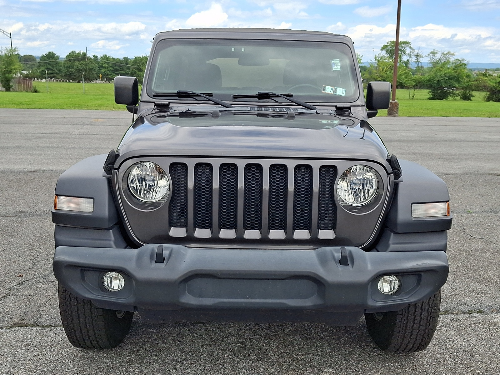 Used 2019 Jeep Wrangler Unlimited Sport S AWD/4WD image 2