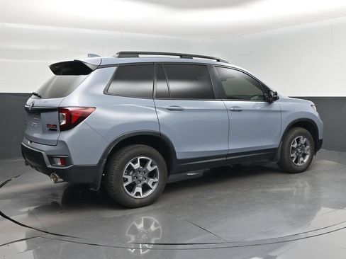 Used 2023 Honda Passport TrailSport image 3