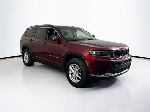 Used 2021 Jeep Grand Cherokee L Laredo w/ Luxury Tech Group I AWD/4WD image 3