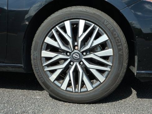 Used 2023 Nissan Altima 2.5 SV image 5