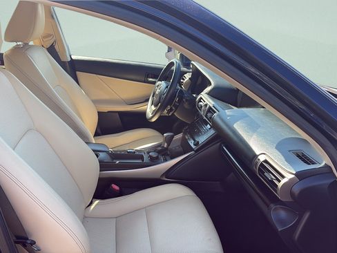 Used 2014 Lexus IS 250 AWD w/ Premium Package image 17