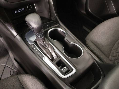 Used 2023 Chevrolet Equinox LT FWD image 8