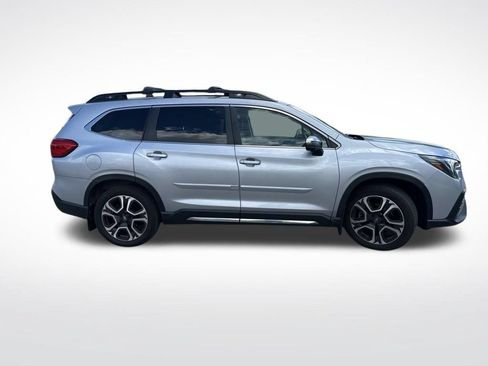 Used 2023 Subaru Ascent Limited w/ Technology Package AWD/4WD image 7