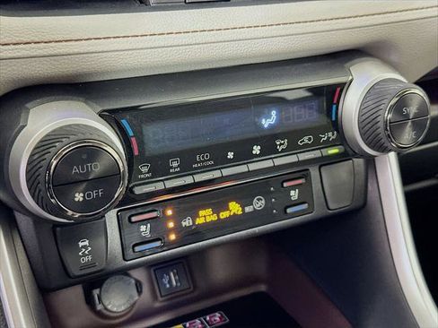 Certified 2025 Toyota RAV4 Limited w/ Advanced Technology Package AWD/4WD image 16