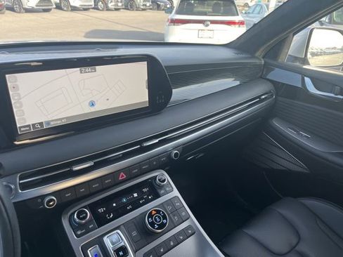 Used 2025 Hyundai Palisade Calligraphy image 19