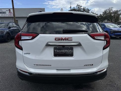Used 2024 GMC Terrain AT4 w/ Infotainment Package II image 13
