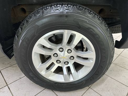 Used 2018 Chevrolet Silverado 1500 LT w/ All Star Edition image 19