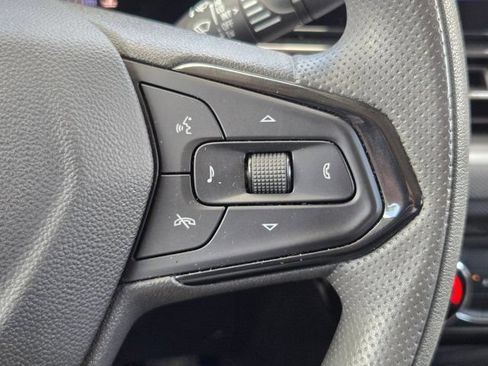 Used 2025 Chevrolet TrailBlazer LT AWD/4WD image 21