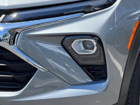 Used 2024 Chevrolet TrailBlazer LT w/ LT Cold Weather Package FWD image 48