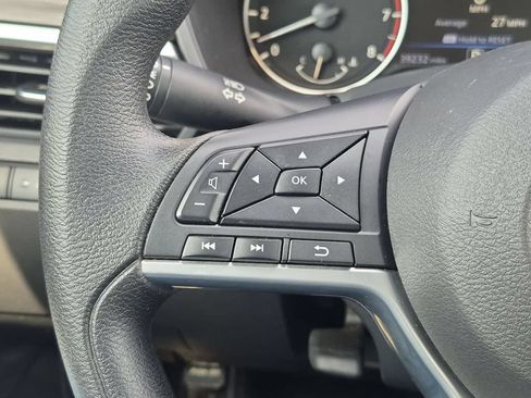 Used 2025 Nissan Altima 2.5 SV FWD image 20