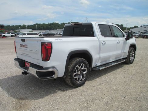 New 2026 GMC Sierra 1500 SLT w/ SLT Premium Plus Package AWD/4WD image 5