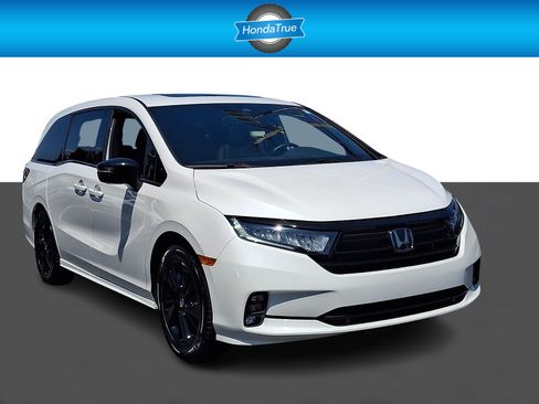 Used 2024 Honda Odyssey Sport image 1
