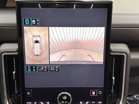 Used 2026 GMC Yukon Denali w/ Sun & Power Step Package AWD/4WD image 20