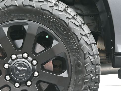 Used 2020 RAM 3500 Laramie w/ Night Edition image 45