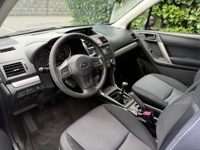 Used 2015 Subaru Forester 2.5i AWD/4WD image 10