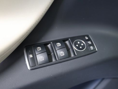 Used 2020 Tesla Model X Long Range image 23