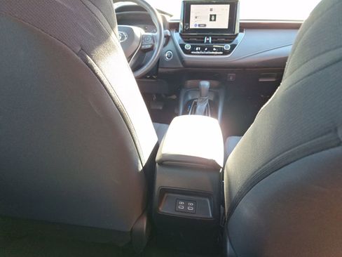 Used 2023 Toyota Corolla SE image 32