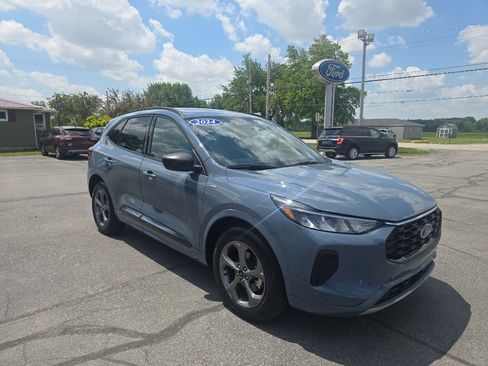 Used 2024 Ford Escape ST-Line w/ Equipment Group 301A FWD image 4