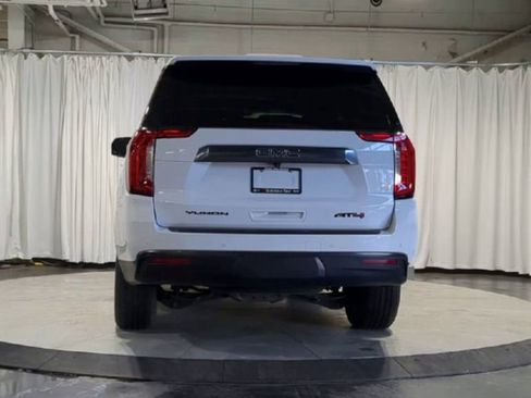 Used 2023 GMC Yukon AT4 w/ Technology Package image 9