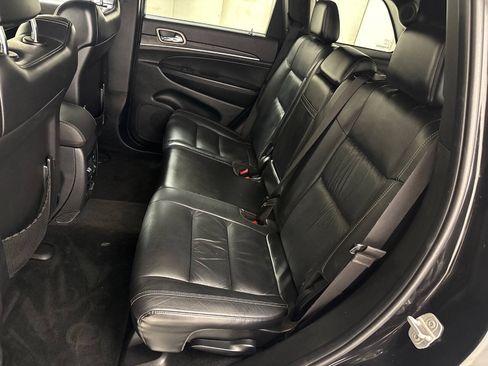Used 2014 Jeep Grand Cherokee Limited AWD/4WD image 25