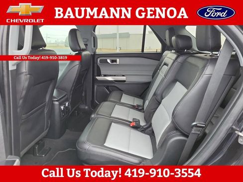 Used 2022 Ford Explorer XLT w/ Equipment Group 202A image 18
