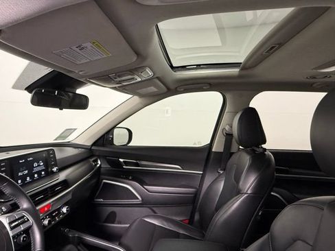 Used 2021 Kia Telluride S FWD image 35