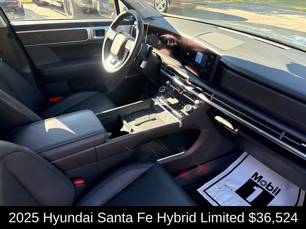 Used 2025 Hyundai Santa Fe Limited FWD image 22