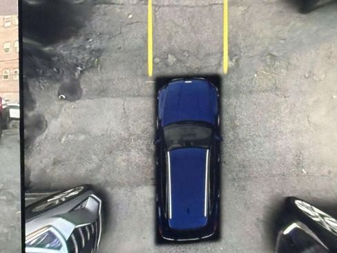 Used 2022 Genesis GV80 2.5T w/ Prestige Package 04 image 32