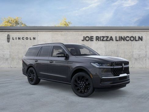 New 2025 Lincoln Navigator Reserve w/ Jet Appearance Package AWD/4WD image 7