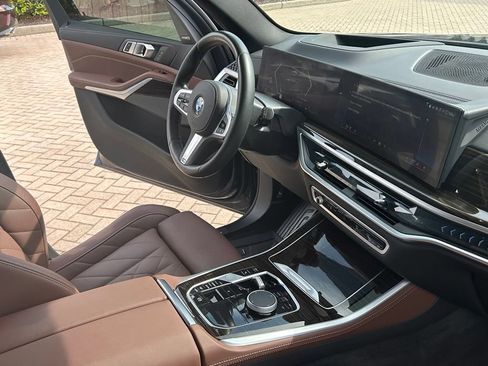 Used 2025 BMW X5 xDrive40i w/ M Sport Package AWD/4WD image 30