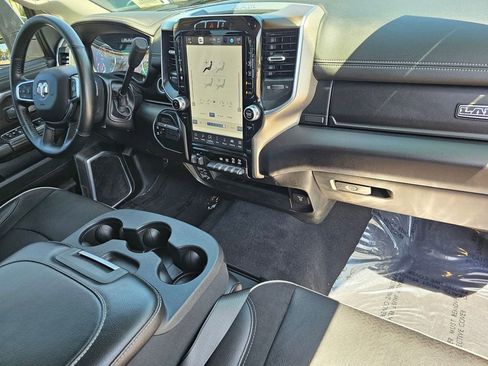 Used 2024 RAM 2500 Laramie AWD/4WD image 11