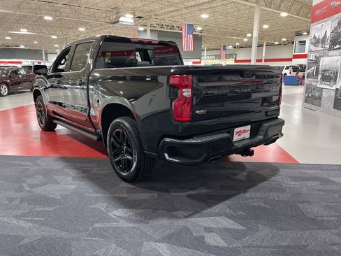 Certified 2025 Chevrolet Silverado 1500 High Country w/ Midnight Edition AWD/4WD image 5