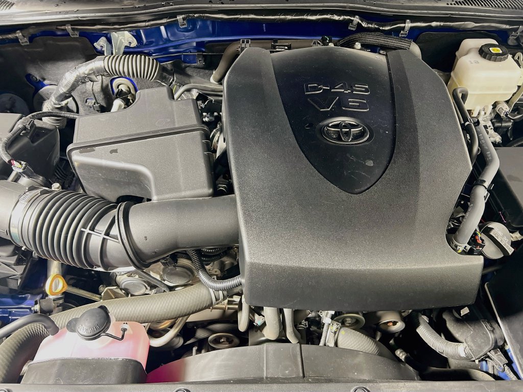 Certified 2023 Toyota Tacoma TRD Off-Road AWD/4WD image 26