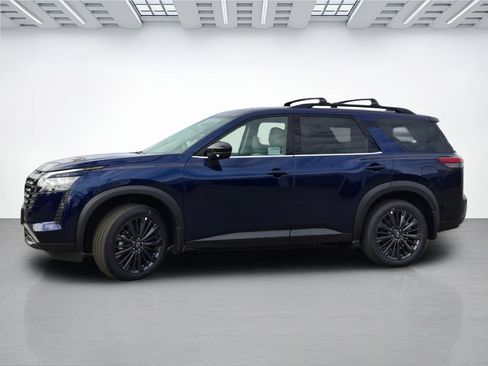 New 2026 Nissan Pathfinder SL w/ SL Premium Package AWD/4WD image 7
