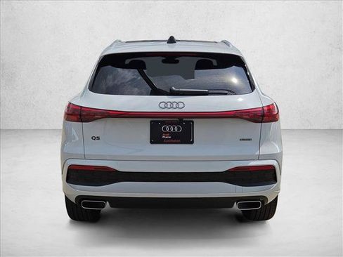 Certified 2025 Audi Q5 Premium Plus w/ Premium Plus AWD/4WD image 7
