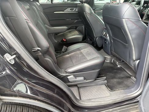 Used 2025 Ford Explorer ST AWD/4WD image 15