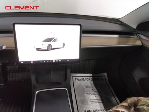 Used 2023 Tesla Model 3 Standard Range image 15