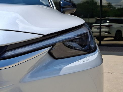 New 2026 Lexus TX 500h AWD image 6