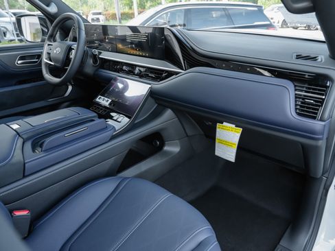 New 2026 INFINITI QX80 4WD w/ Sport Exterior Package image 31