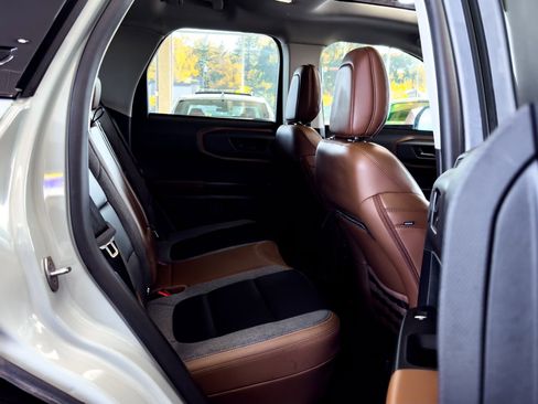 Used 2023 Ford Bronco Sport Outer Banks w/ Tech Package image 31