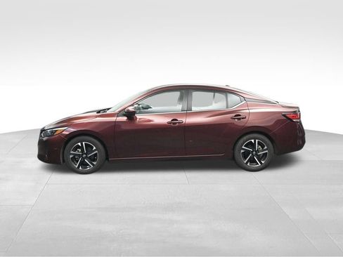 Used 2025 Nissan Sentra SV FWD image 2