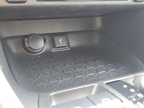 Used 2021 Toyota RAV4 XLE w/ XLE Grade Weather Package AWD/4WD image 32