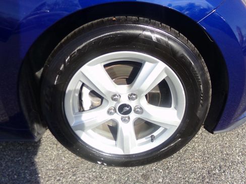 Used 2015 Ford Mustang Coupe RWD image 17