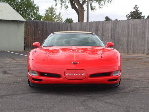 Used 1999 Chevrolet Corvette Convertible w/ Memory Pkg RWD image 12
