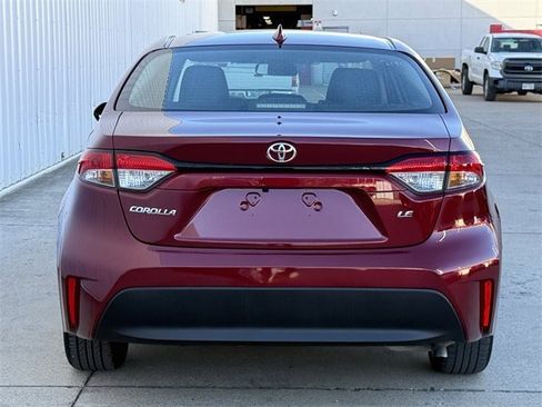 Used 2023 Toyota Corolla LE image 5