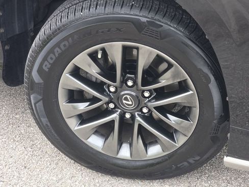 Used 2017 Lexus GX 460 Premium AWD/4WD image 12