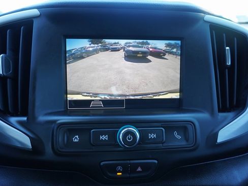 Used 2024 GMC Terrain SLE w/ Driver Convenience Package image 15